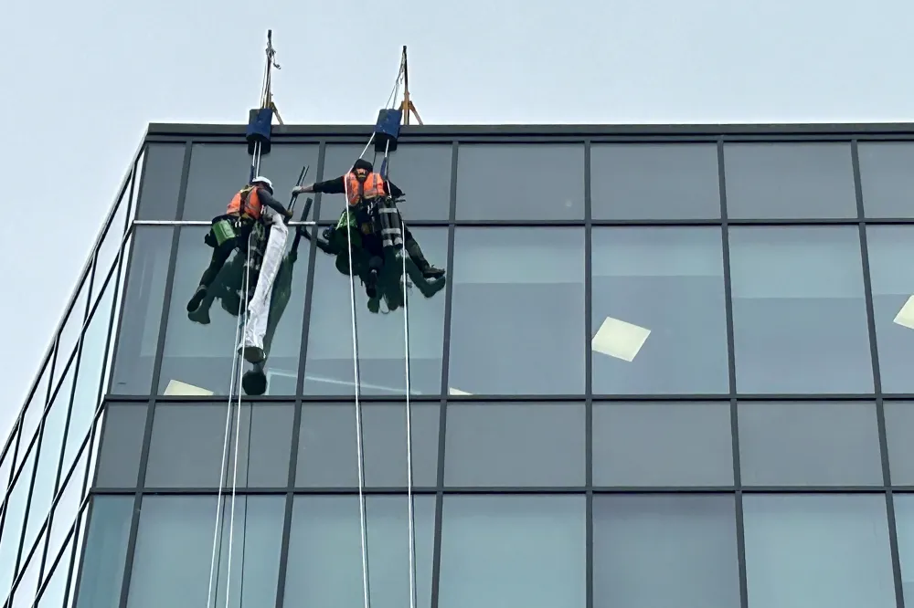 Evolve-Rope-Access-Homepage-Image-01