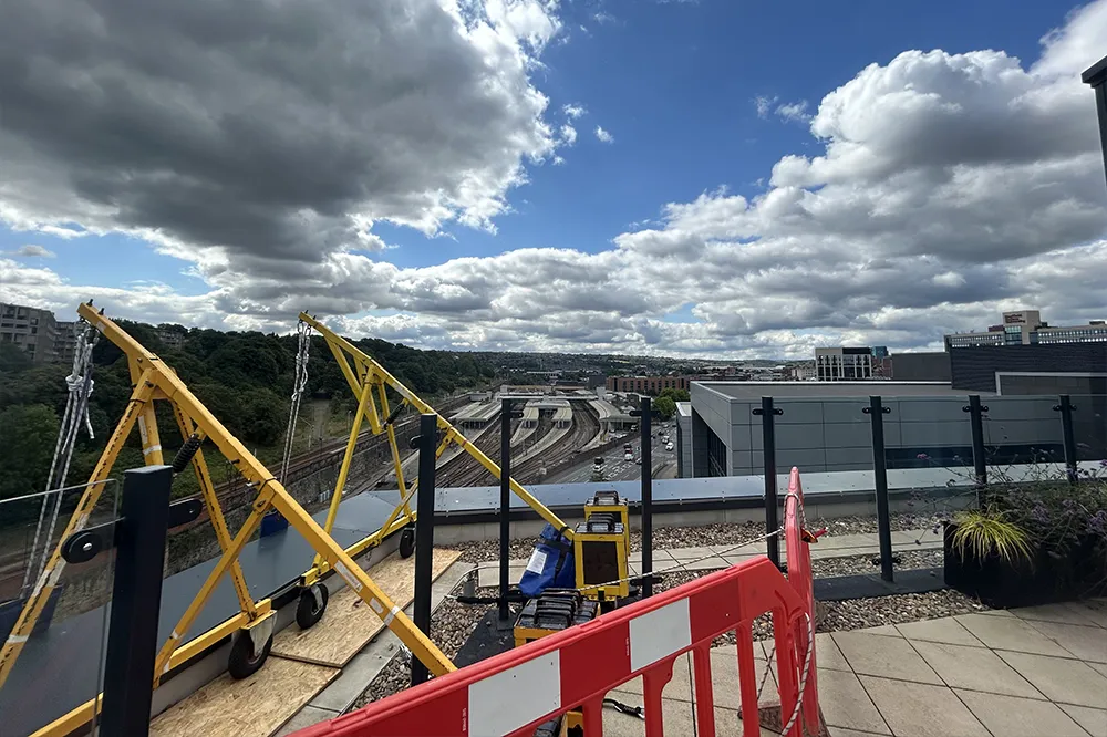 Evolve-Rope-Access_Curtain-wall-leak-detection-rectification_Image-02